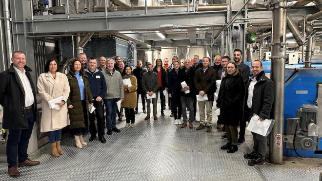 Die Teilnehmer der AöL Tagung waren beeindruckt von der Bio-Ölmühle der VFI in Ennsdorf.