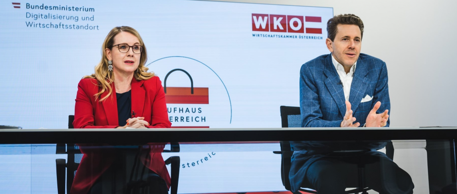Bundesministerin Margarete Schramböck und WKÖ-Präsident Harald Mahrer stellen das Kaufhaus Österreich vor.