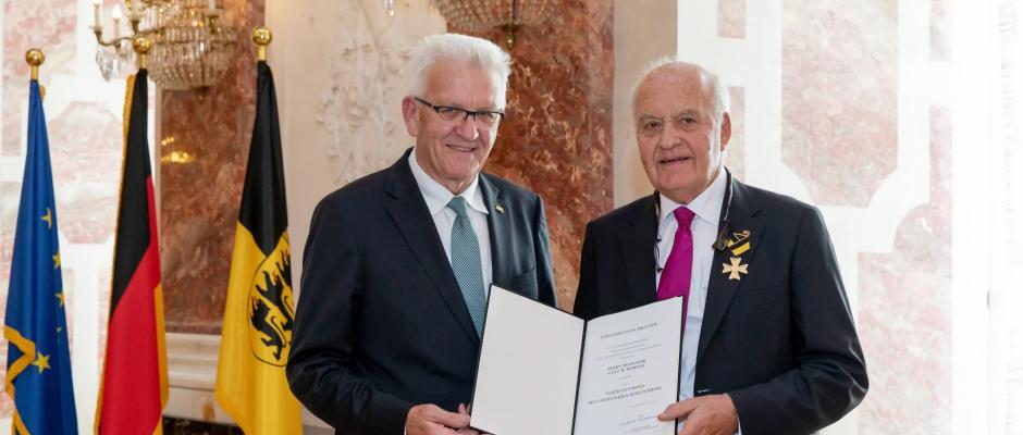 2019: Ministerpräsident Winfried Kretschmann (l.) ehrte Prof. Götz W. Werner (r.)