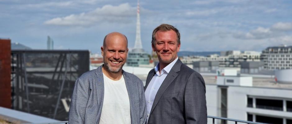 Mathias Fanschek, CEO von Merkle (li.) und Steffen Lange, CEO von Salesforce.