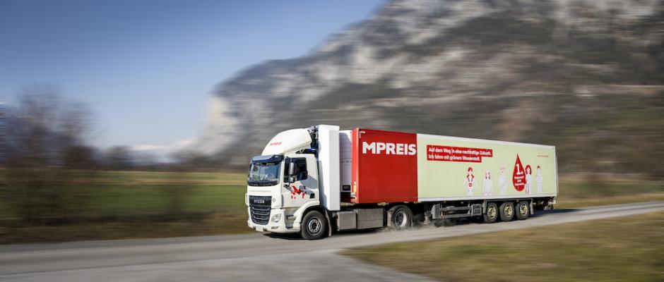 MPreis nimmt ersten H2-LKW Österreichs in Betrieb.