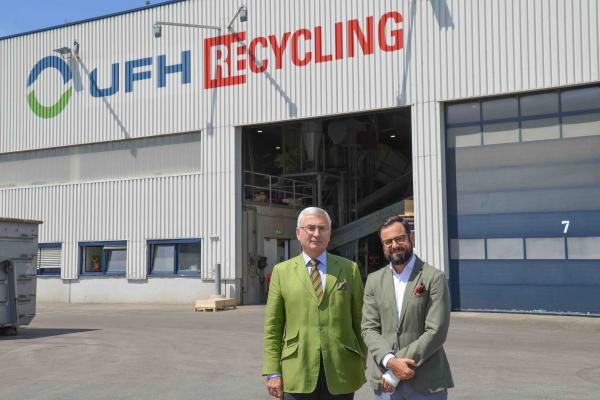UFH Recycling v.l.n.r. Helmut Kolba, Robert Töscher, Geschäftsführer der UFH REcycling