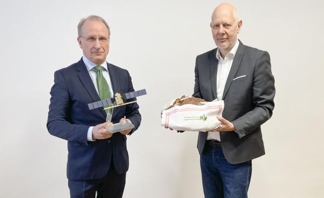 Vorstandsvorsitzende der Österreichischen Hagelversicherung, Dr. Kurt Weinberger (li.) und Zukunftsforscher Matthias Horx.