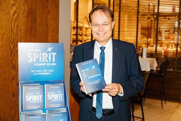 Dr. Gerhard Drexel präsentiert sein Buch „Auf den Spirit kommt es an"