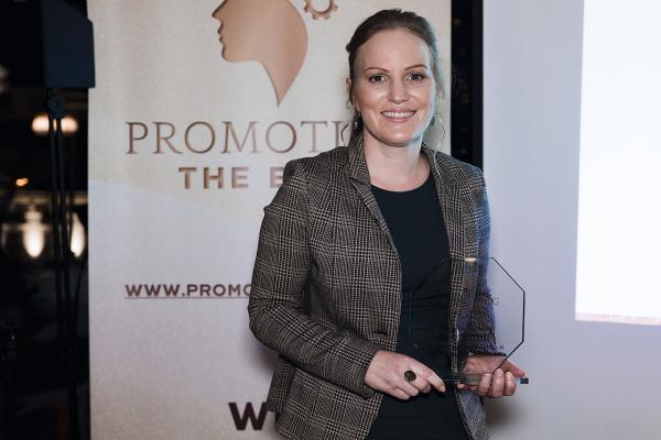 Interimistische Generaldirektorin der BWB, Natalie Harsdorf-Borsch erhält Award „Juristin des Jahres 2021“ als erste Frau im öffentlichen Dienst