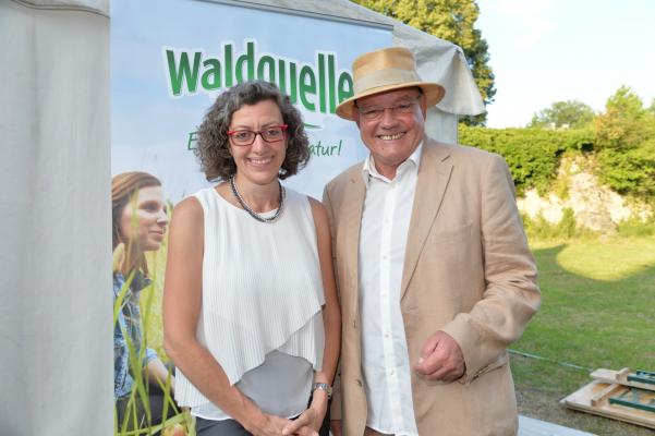 Waldquelle sponsert Burgfestspiele Kobersdorf