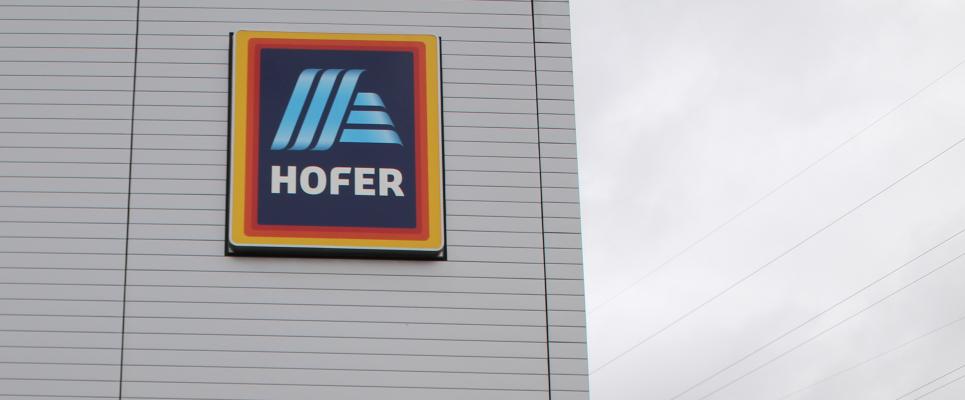 Hofer Logistikzentrum Loosdorf schließt