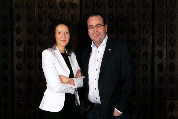 Getränke-Partnerschaft: Marlies Nitschmann und Andreas Ruhland von Kattus-Borco übernehmen die Vor-Ort-Betreuung von Anheuser Busch InBev der Handels- und Gastronomiepartner.