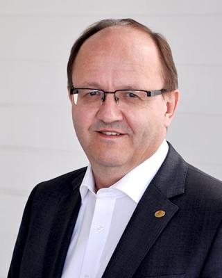 Helmut Petschar als VÖM-Präsident wiedergewählt.