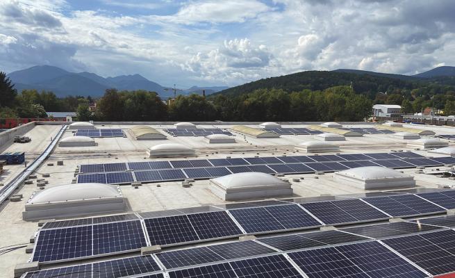 Lekkerland Österreich geht mit einer Photovoltaik-Anlage den nächsten Schritt in Richtung energieeffiziente Zukunft.