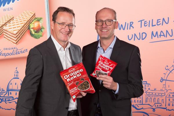 Manner CEO Andreas Kutil (re.) und Manner-Marketingleiter Rainer Storz sind die neuen Kapitäne der Marke an sich.