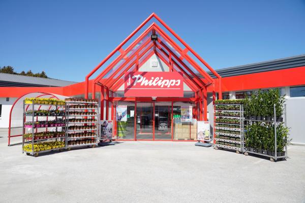 Thomas Philipps eröffnet ersten Markt in Oberösterreich in Enns