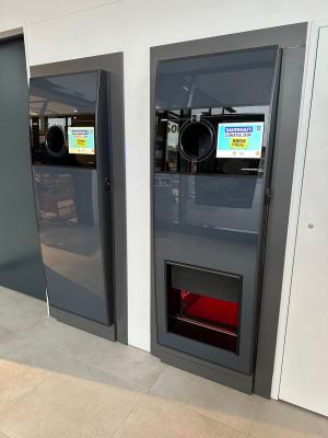 Hofer investiert in Getränkerückgabe-Automaten gemeinsam mit TOMRA