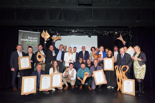 Gewinner und Sponsoren des Wellpappe Austria Awards 2024