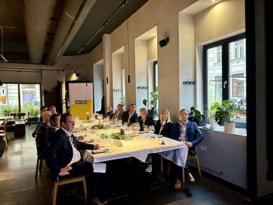 Metro veranstaltet mit Partnern den Suppliers Lunch